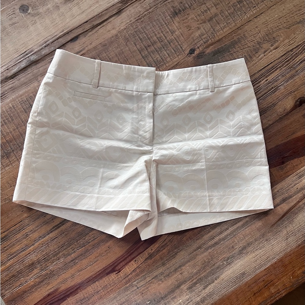 LOFT Cream Baroque Print Shorts | Size 8 | 4” Inseam